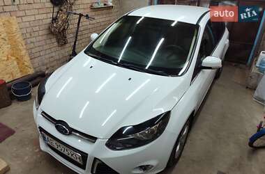 Хетчбек Ford Focus 2013 в 