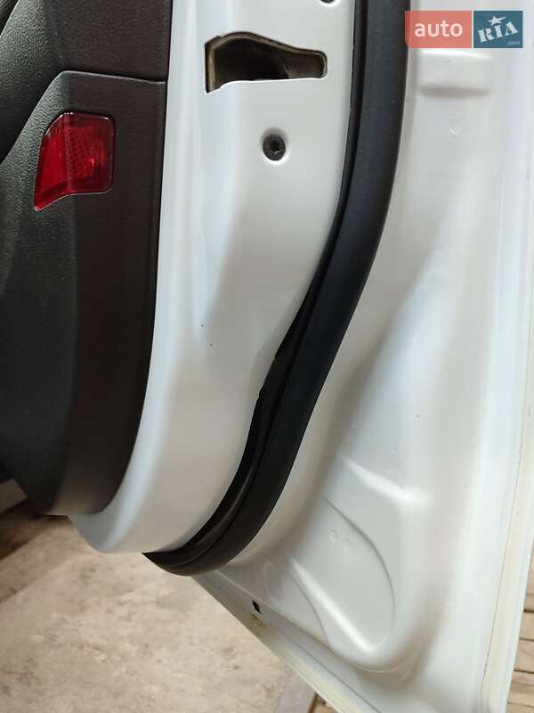 Хетчбек Ford Focus 2013 в Синельниковому
