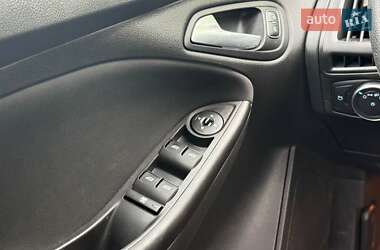 Хэтчбек Ford Focus 2018 в 