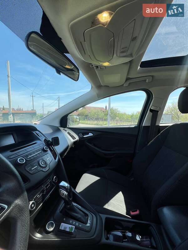 Седан Ford Focus 2015 в Обухове