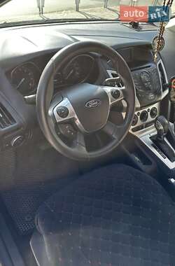 Седан Ford Focus 2013 в 