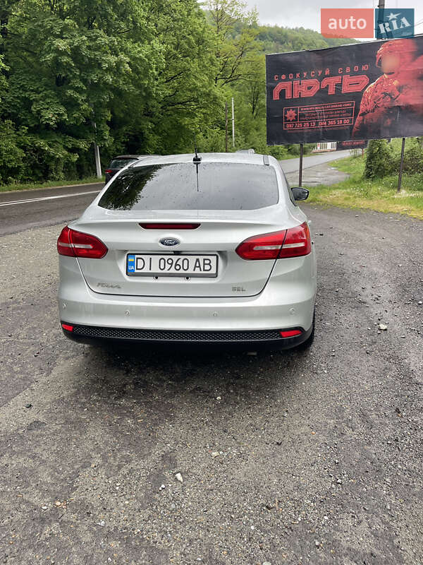Седан Ford Focus 2017 в Рахове