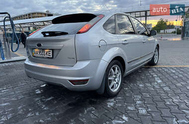 Хэтчбек Ford Focus 2010 в 