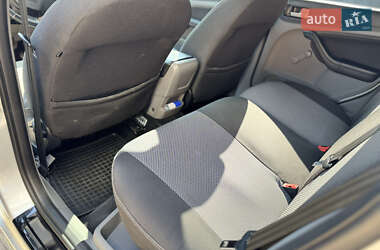 Хэтчбек Ford Focus 2010 в 