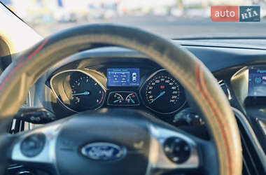 Универсал Ford Focus 2013 в 