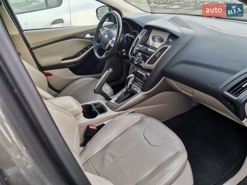 Хэтчбек Ford Focus 2011 в Киеве