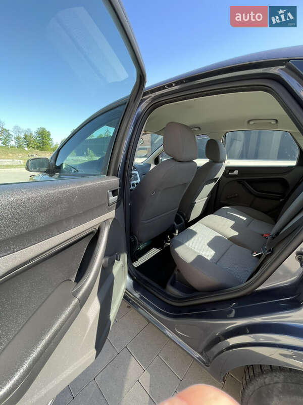 Седан Ford Focus 2007 в Хмельницькому