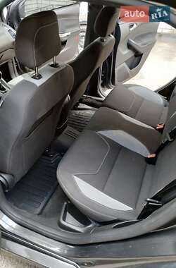Хэтчбек Ford Focus 2017 в 