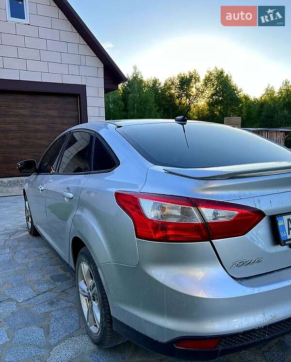 Седан Ford Focus 2012 в Ровно