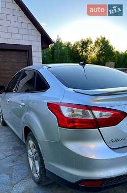 Седан Ford Focus 2012 в 