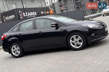 Седан Ford Focus 2014 в 