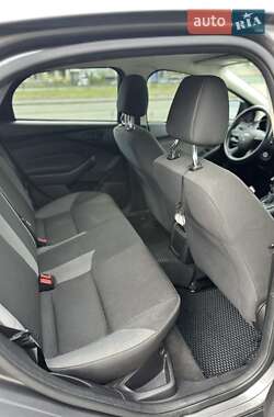 Седан Ford Focus 2012 в 