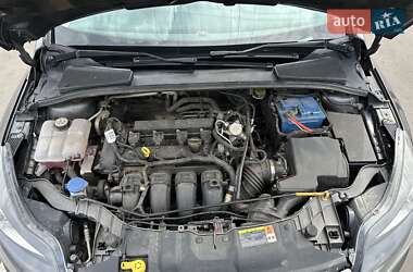 Седан Ford Focus 2012 в 