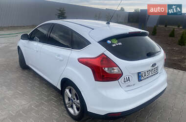 Хэтчбек Ford Focus 2013 в 