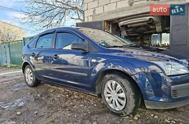Хэтчбек Ford Focus 2004 в Киеве