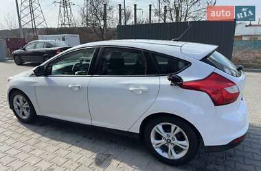 Хэтчбек Ford Focus 2014 в 