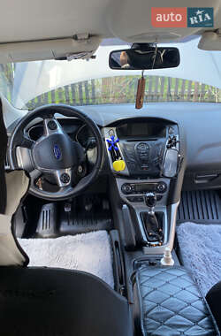 Универсал Ford Focus 2013 в 