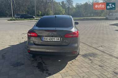 Хэтчбек Ford Focus 2015 в 
