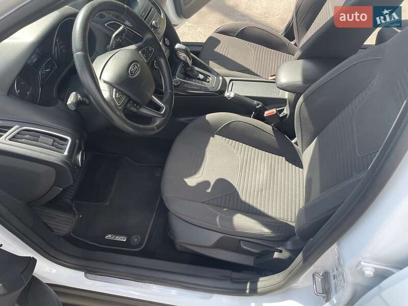 Универсал Ford Focus 2015 в Киеве фото 17 Универсал Ford Focus 2015 в Киеве