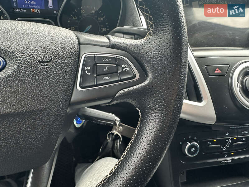 Седан Ford Focus 2015 в Ніжині