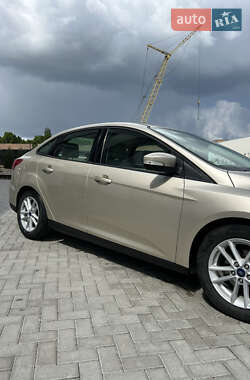 Седан Ford Focus 2017 в 