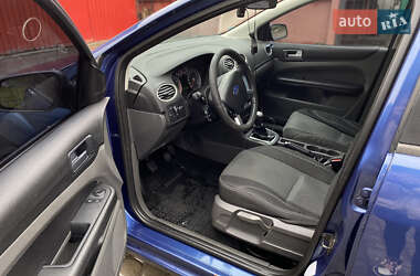 Хэтчбек Ford Focus 2007 в 