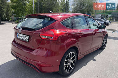 Хэтчбек Ford Focus 2015 в 