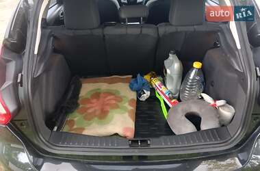 Хэтчбек Ford Focus 2014 в 