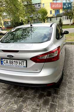 Седан Ford Focus 2013 в 