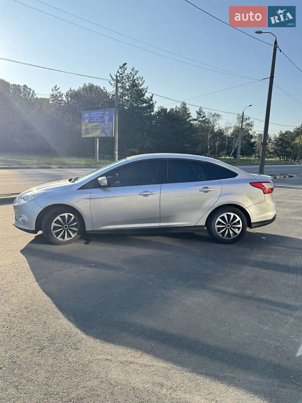 Седан Ford Focus 2013 в Днепре