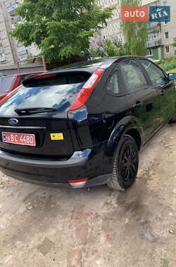 Хетчбек Ford Focus 2007 в Ромнах