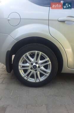 Хэтчбек Ford Focus 2009 в 