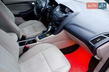 Седан Ford Focus 2016 в 
