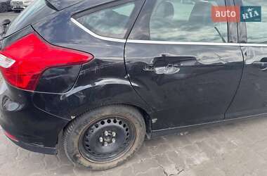 Хэтчбек Ford Focus 2013 в 