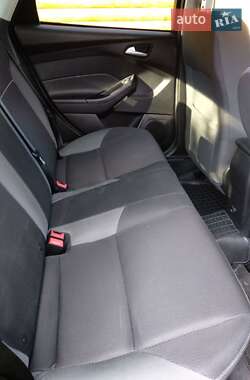 Седан Ford Focus 2014 в 