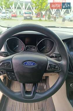 Хэтчбек Ford Focus 2016 в 