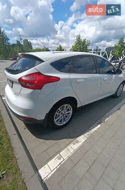 Хэтчбек Ford Focus 2016 в 