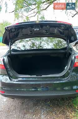 Седан Ford Focus 2013 в 