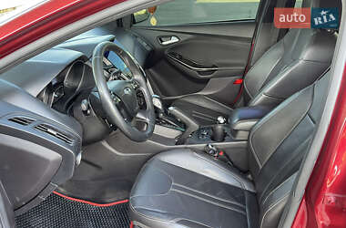 Седан Ford Focus 2014 в 