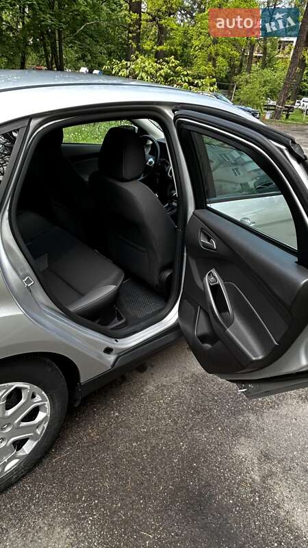 Седан Ford Focus 2013 в Киеве