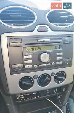 Универсал Ford Focus 2006 в Миргороде
