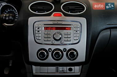Седан Ford Focus 2009 в 