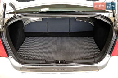 Седан Ford Focus 2009 в 