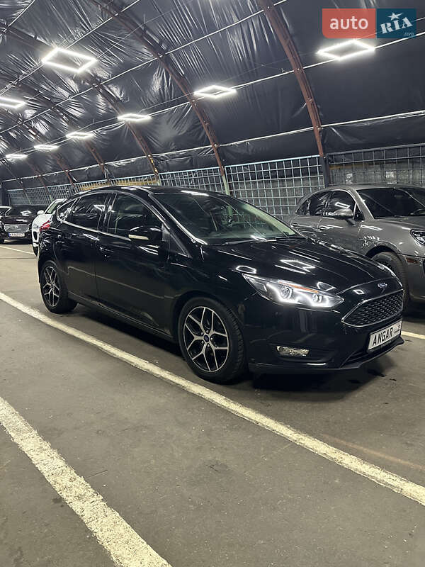 Хэтчбек Ford Focus 2017 в Киеве
