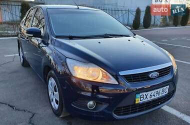 Хэтчбек Ford Focus 2011 в 