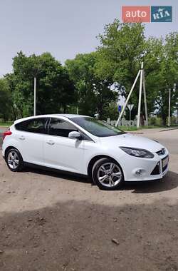 Хетчбек Ford Focus 2013 в 
