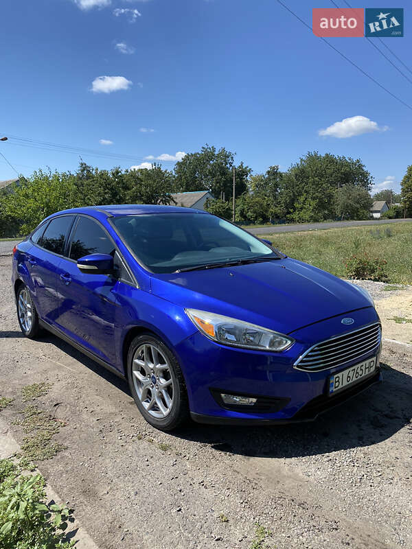 Седан Ford Focus 2015 в 