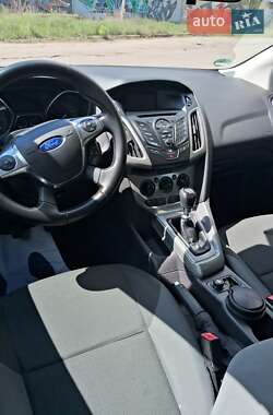 Универсал Ford Focus 2012 в 