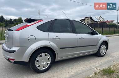 Хэтчбек Ford Focus 2006 в 