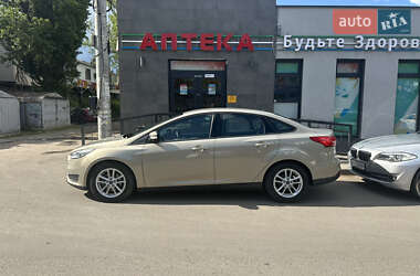 Седан Ford Focus 2016 в 